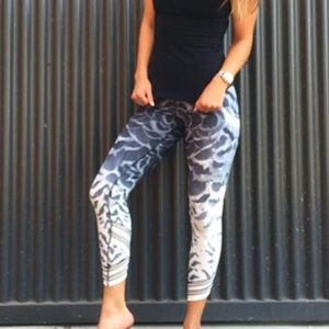 LULULEMON PRETTY PLUME HIGH TIMES LEGGINGS